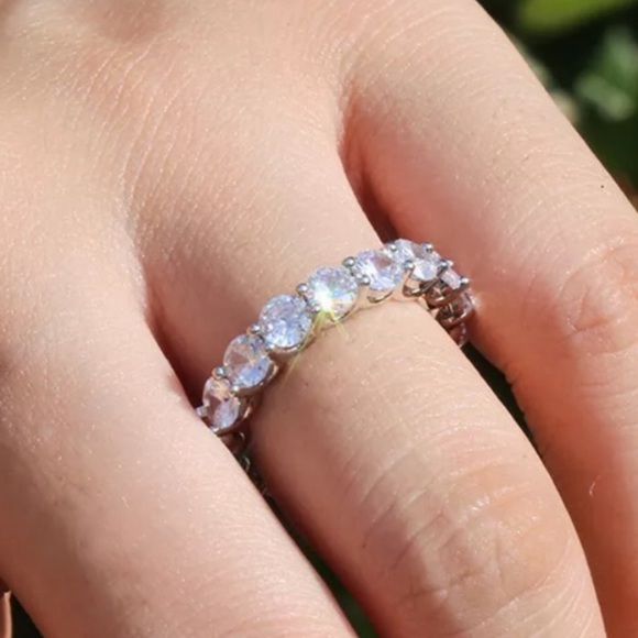 NEW 925 STERLING SILVER ENGAGEMENT RING - Picture 2 of 6